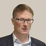asiantuntijoiden näkemyksiä. AHTI FAGERBLOM on koulutukseltaan metsäeläintieteilijä ja on ollut pitkään mukana erilaisissa metsäteollisuuden lobbaustoiminnoissa.
