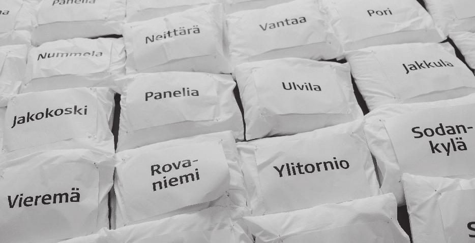 Ohjeet toteutukseen löydät RedNetin Nälkäpäivä-sivuilta. Patsaille keräysliivit Patsaita puettiin keräysliiveihin monissa osastoissa jo toista kertaa.