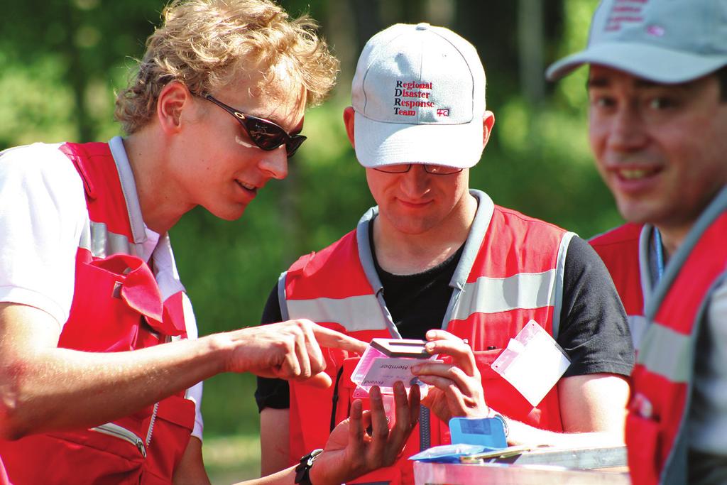 fi/reg/pisara_2019_7193/fi Ari Räsänen Punaisen Ristin vapaaehtoiset puhdistivat Myrskytuuli 2010