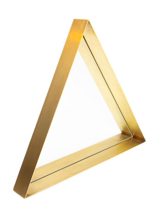 TREA -PEILI Kolmion muotoinen elegantti peili, joka toimii seinälle kiinnitettynä tai sellaisenaan