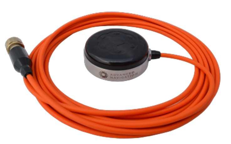 11 Kuva 9. Advanced Navigationin valmistama Poseidon GPS-antenni (Advanced Navigation).