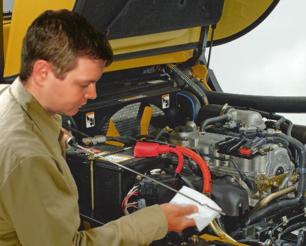 12 TODELLISTA ARVOA Alhaiset omistuskustannukset TOTUUS No 5 Intellix VSM (Vehicle System Manager) on diagnostiikkatietokone, joka maksimoi käyttöajan tarkkailemalla ja suojaamalla trukin tärkeitä