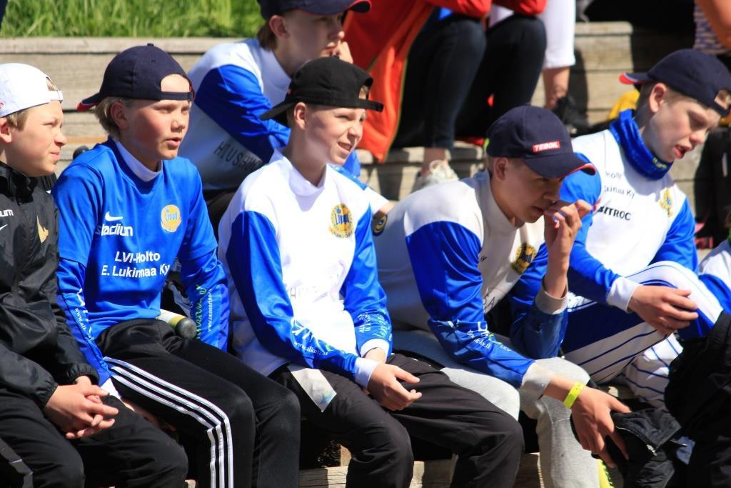 PELI-INFOA: 27. Kentät. 22 28. Kilpailumääräykset...22-28 29. Tulospalveluohje..28 30. Järjestelyvuorot.. 28 31. Pelipallot.. 29 32. Piikkarit. 29 TUOMAREILLE/TUOMARITARKKAILIJOILLE: 33.