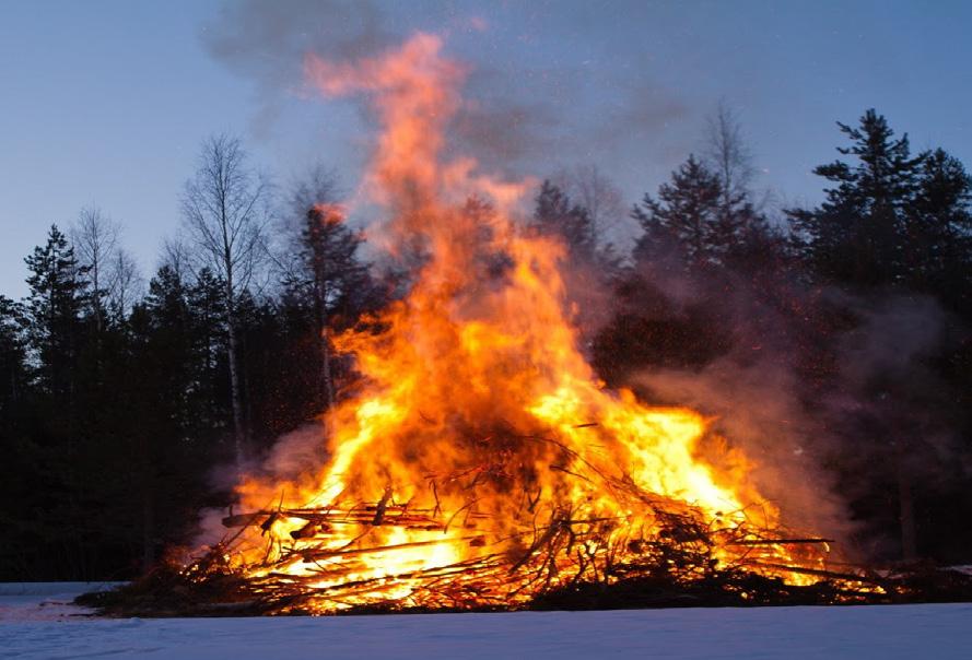 TERVETULOA PÄÄSIÄISKOKOLLE PELTOKORPEEN LA 20.4.2019 klo. 19 - KOKKO SYTTYY LA 20.4.2019 KLO.