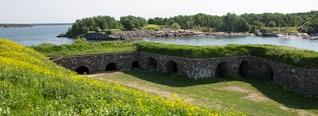 Meri linnoituksen rakennustyöt aloitetaan Augustin Ehrensvärdin johdolla. Ruotsin kuningas Fredrik I antaa linnoitukselle nimen Sveaborg.