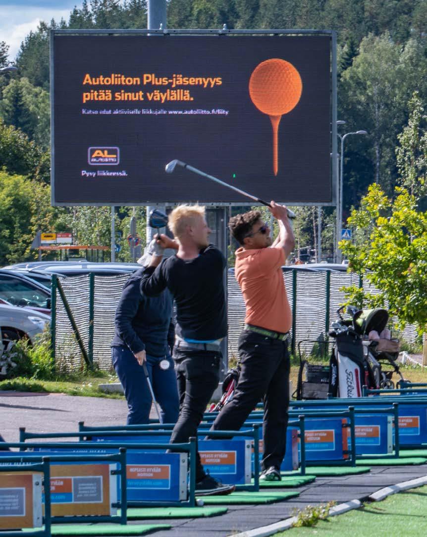 GOLFARIN KULUTTAJAPROFIILI OSTOKÄYTTÄYTYMINEN Kokeilevat uusia tuotteita aiemmin kuin ystävänsä (Idx 163; 31 %) Merkki on laadun tae (Idx 141; 29 %) Käyttävät mielellään enemmän rahaa saadakseen