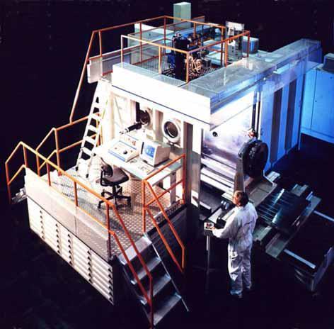 7 2.2 Equipment Typical EB-welding equipment consists of an EB-generator, vacuum chamber with manipulators, vacuum pumps, high voltage supply and a controlling unit (Figure 2.3).