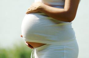 Ennen raskautta Fertiili-ikäisen naisen lääkitys tulee suunnitella ottaen huomioon mahdollinen raskaus Jos nainen käyttää HIV-lääkkeitä raskauden
