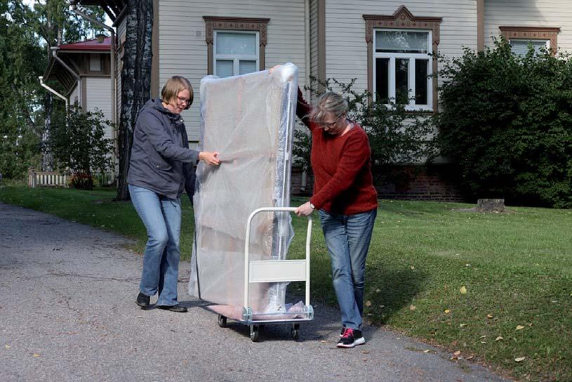 siirto toiseen formaattiin. Teoksen hankintaan liittyvillä ehdoilla pyritään varmistamaan museon mahdollisimman vapaa kulttuuriperinnön, museokokoelmien ja kokoelmatiedon, hyödyntäminen ja käyttö.