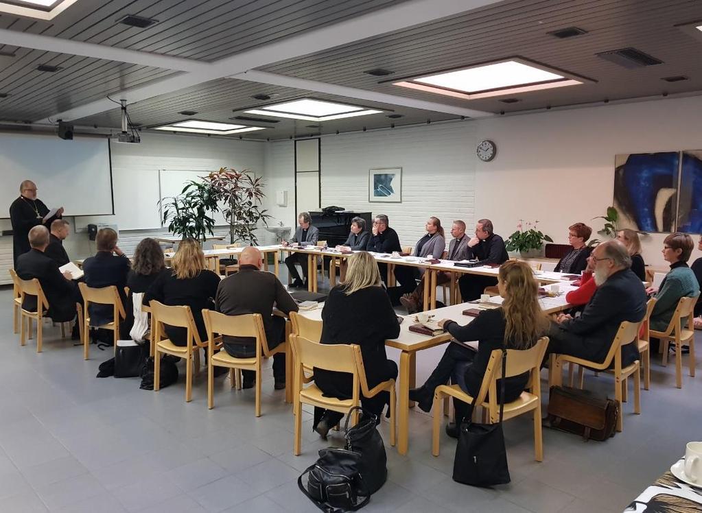 Kirkkoja keskusteluttanut ev.lut. piispainkokouksen päätös ehtoollisvieraanvaraisuutta oli Kuopion kristillisten seurakuntien yhteistyöelimen järjestämän marraskuisen seminaarin teemana.