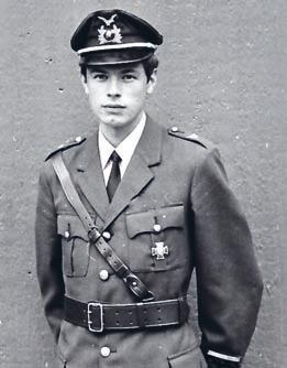 Ilmavoimien Viestikoulusta Yleisradioon lentopojaksi kaan olin jo tutustunut Suomen oppikoulujen suunnistusmestaruuskisoissa 1968.