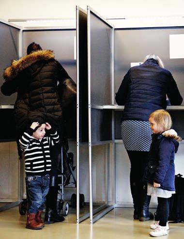 EDUSKUNTAVAALIEN ENNAKKOÄÄNESTYSPAIKAT keskiviikko tiistai 3. 9.4.2019 Ennakkoäänestyspaikkoja on 12. Äänestyspaikat ovat Uimaharjua lukuun ottamatta samat kuin viimekertaisissa presidentinvaaleissa.