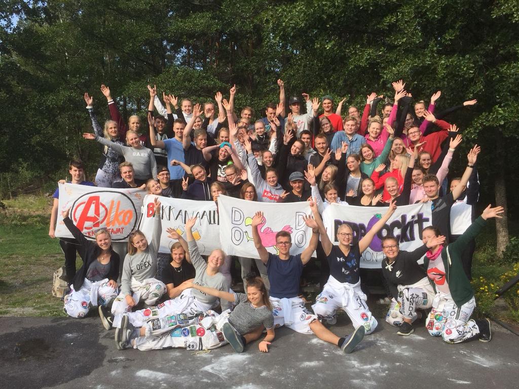 TERVETULOA OPETTAJANKOULUTUSLAITOKSEEN TURKUUN! Tervetuloa uusi opiskelija! Onnea, onnea ja vielä kerran onnea uuden opiskelupaikkasi johdosta, sinä uunituore OKL-fuksi!
