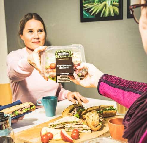 Hän peilaa yritystoiminnan historiaa yhteiskuntamme kehityksen kanssa ja toteaa Suomen EU-jäsenyyden merkittäväksi käännekohdaksi.