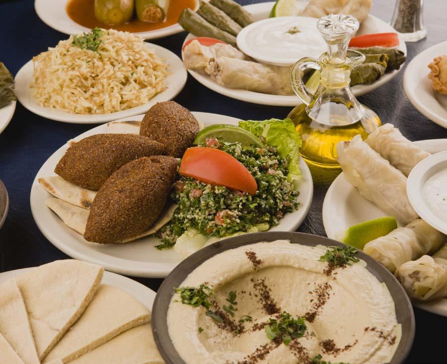 Viimeistä matkailtaa vietämme yhteisen läksiäisillallisen merkeissä hotellimme buffet-ravintolassa.