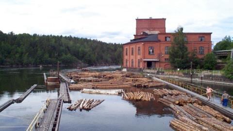 metriä Säännösteltyjen järvien vedenkorkeuksissa on eroja 2 1 0-1 -2-3 -4-5 -6 Näsijärvi Oulujärvi Kiantajärvi Kallavesi Inarijärvi Kemijärvi Päijänne