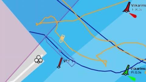 33 Viikari puskee köysien irrotuksen aikana alusta vasten laituria. 18.34.30 Viikari on irti MV Priamoksesta. Aluksen keula alkaa irrota laiturista. 18.36 MV Priamoksen perä alkaa irrota laiturista.