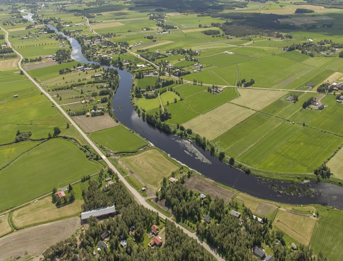 VIIVYTYS-hanke 2017-2019: vesienhoidon ja tulvasuojelun toisiaan tukeva yhteensovittaminen Kalajoen vesistöalueella Ylivieskan kaupunki, SYKE, Turveruukki Oy ja Vesikolmio Oy Hankkeessa tutkitaan