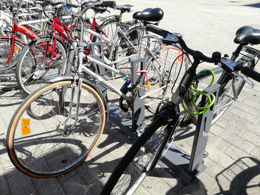 Työryhmän/muiden tahojen toteuttamat toimenpiteet 2/2 Muut toimenpiteet Liikenneturvallisuuskirje ekaluokkaisten vanhemmille toimitettu keväällä Kaupungin joukkue osallistui pyöräilemään kannustavaan