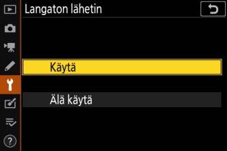 Yhdistäminen WT-7:n avulla Liitä WT-7 käyttämällä kameran mukana toimitettua USB-kaapelia. Kytke lähetin päälle ja valitse Langaton lähetin (WT-7) > Langaton lähetin > Käytä kameran asetusvalikossa.