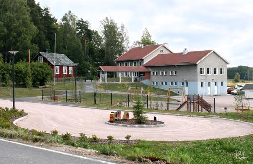 Pakankylän koulu Rakennus valmistunut 1956, siirtokelpoinen siirretty 2006 Asiakaspäällikkö: Tuuli