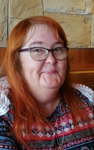 TYÖIKÄISILLE MUISTISTAAN HUOLESTUNEILLE Vuosi Aivokööristä Mitä nyt kuuluu? Aivokööri on muististaan huolestuneelle työikäiselle suunnattu aivoterveellisiin elintapamuutoksiin motivoiva ryhmä.