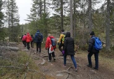Patikointi Vuokatinvaaroilla, nokipannukahvit ja makkarat Pöllylammen laavulla olivat loman parasta antia.