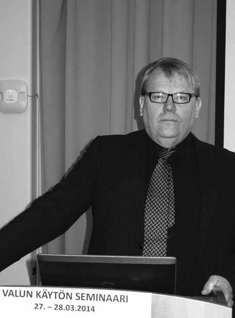 Juhlallisessa stipendin jaossa juuri ennen kontaktitilaisuuden alkua puheenjohtaja Heikki Zitting toivoi stipendin innostavan Kallea viemään jatko-opintonsa kunnialla loppuun saakka.