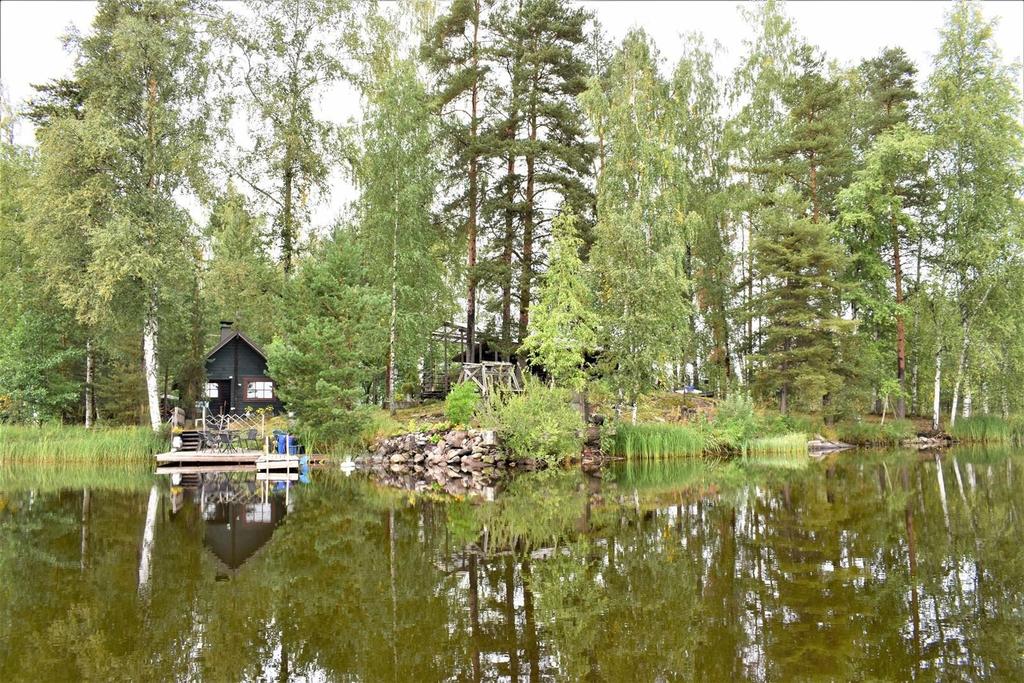 Sähköliittymä ja toimivat jätevesijärjestelmät. Venematka n.