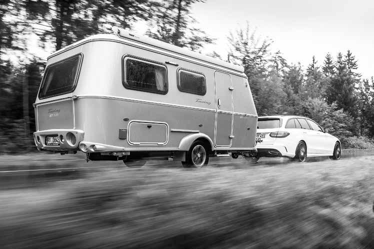 Varustepaketti ERIBA Touring 57856 GT-paketti ERIBA Touring Sivuseinät, etu- ja takaseinä sileää peltiä, väri kristallihopea 1.