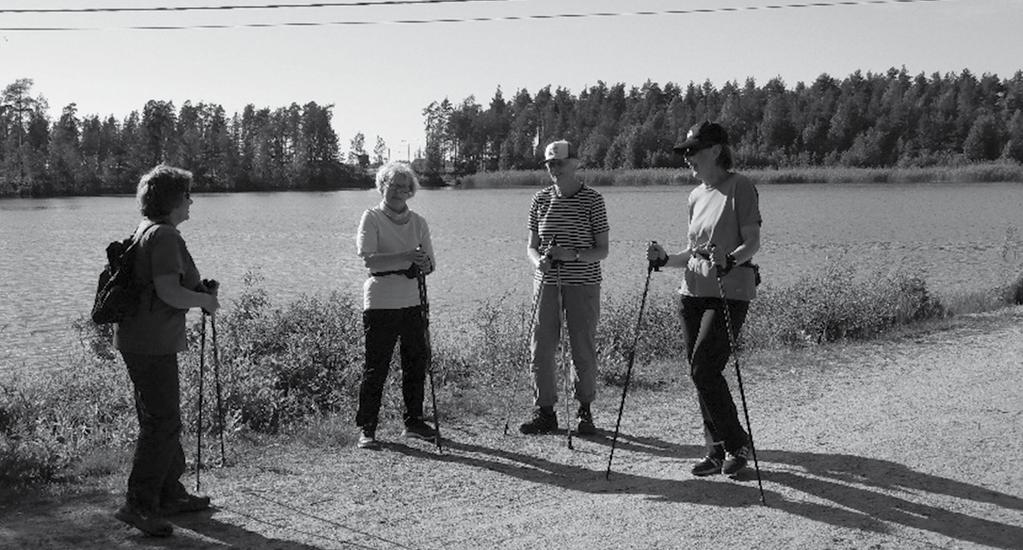 Tiistai aamupäivän sauvailut kevät/syksy 2019 Ajalla 13.8. - 26.11.2019. Lähtö klo 10.00 Impivaaran jäähallilta Eskonkatu 1. Kesto noin 1h + alku- ja loppujumpat. Omat sauvat mukaan.