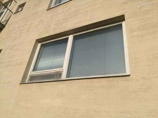 4.6. Ikkunat Kiinteistössä on kaksipuitteiset kaksilasiset MS tyyppiset puuikkunat. Ikkunoiden kunto on tyydyttävällä-välttävällä tasolla.