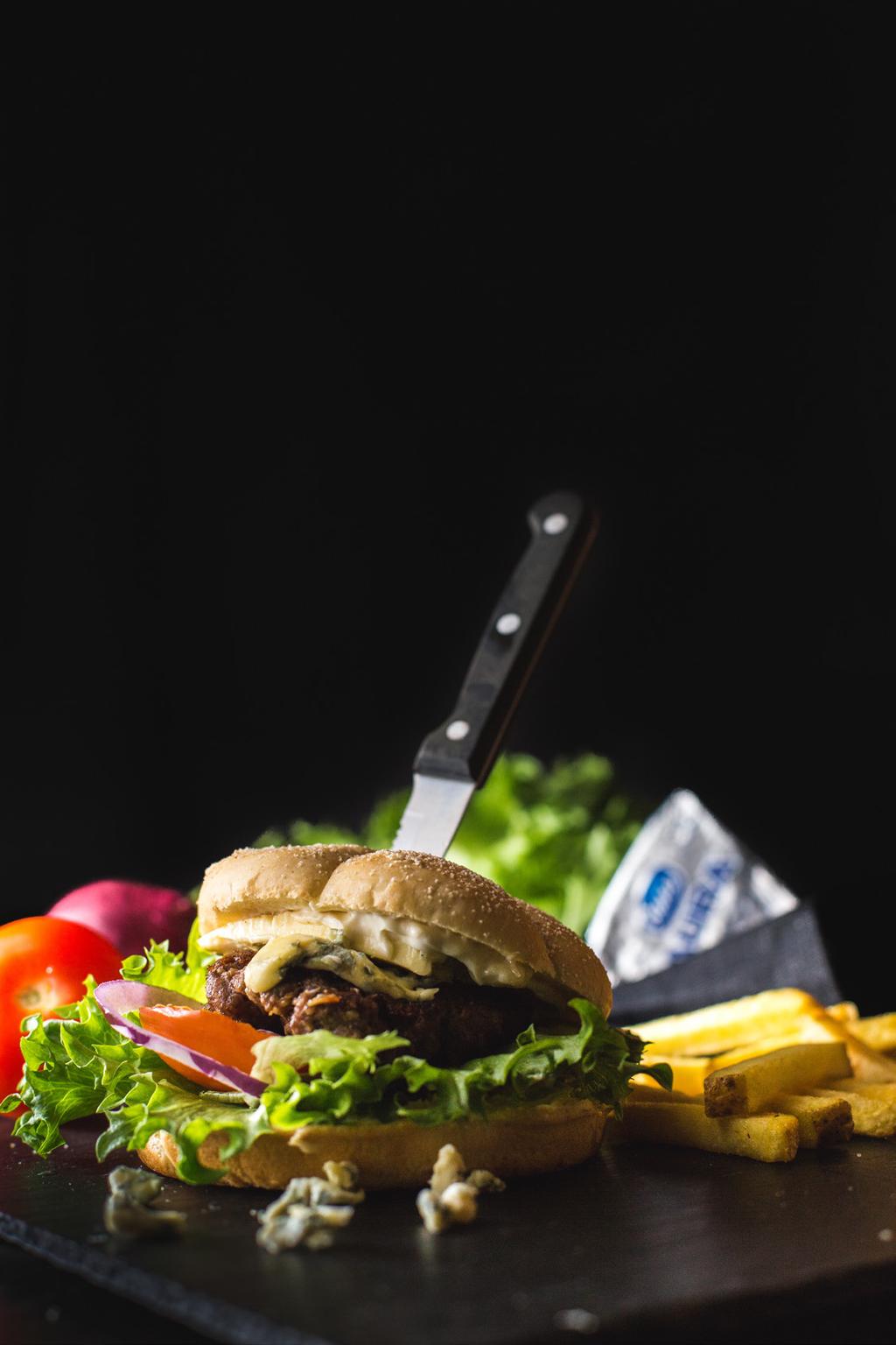 KANA -MOZZARELLABURGERI