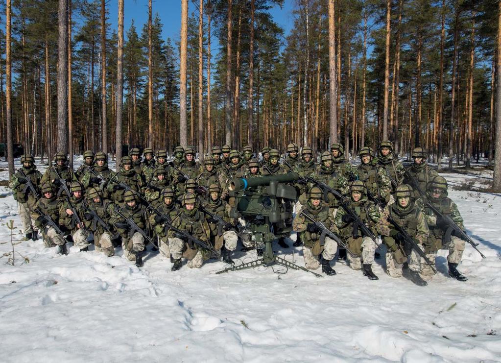 Salpausselän ilmatorjuntapatteristo Johtamisjärjestelmälinja Ilmatorjunnan johtamisjärjestelmien tarkoituksena on varsinaisten johtamisyhteyksien tuottamisen lisäksi muodostaa paikallista