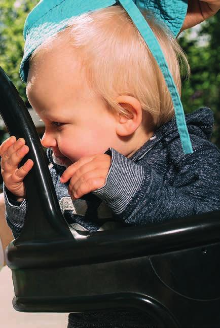 Opin hyviä ja tärkeitä taitoja kehittää ja monipuolistaa työtäni. KUN VANHEMMAT EROAVAT Miten tukea perheitä eron keskellä?