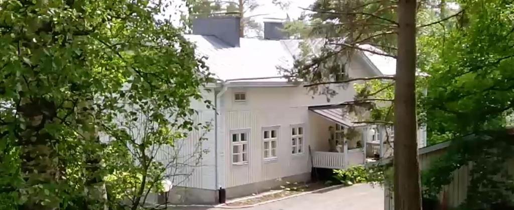 Kuva 10: Alueella sijaitsevassa talossa on