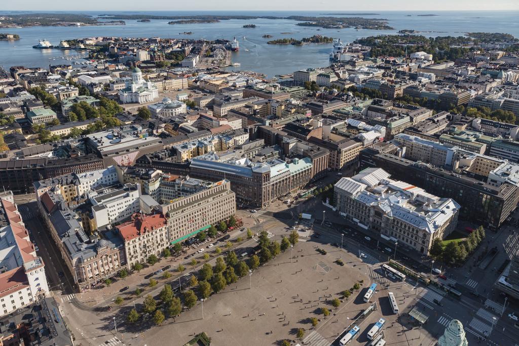 Fennia-talo tarjoaa upeat puitteet yrityksellesi Fennia-talona tunnettu Mikonkatu 17 on upea, historiallinen arvokiinteistö loistavalla paikalla Helsingin ydinkeskustassa, Fenniakorttelissa.