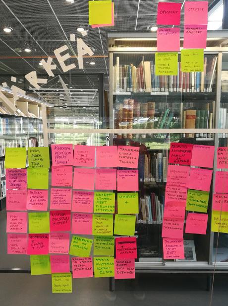Työpaja Henkilökunta avara helposti lähestyttävä kaikille avoin kutsuva lapsiystävällinen Työpajan sisältö: Check in: Toiveet ja odotukset Inspiroiva kirjasto -harjoitus Learning Cafe: Havaintokävely