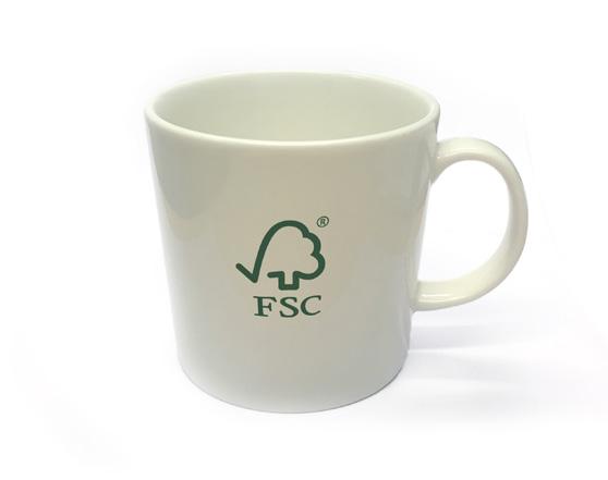 Ei Älä käytä FSC-logoa tai Forests For All Forever -merkkejä käyntikorteissa.