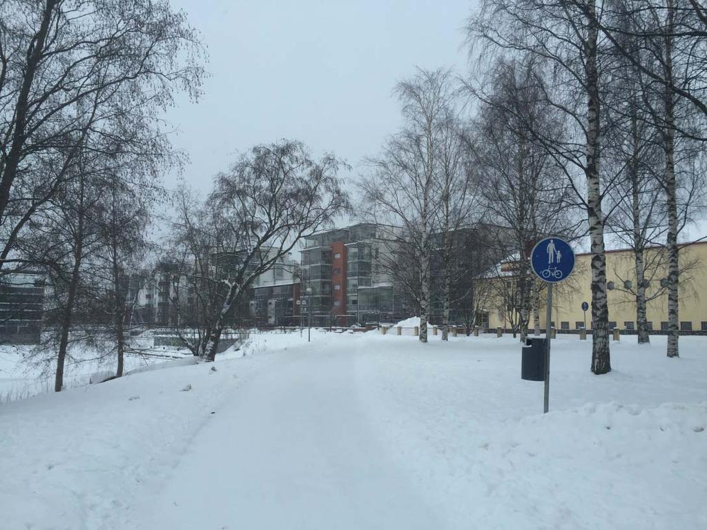 NÄKYMÄT: rannan kevyen liikenteen rei ltä koh Kauppatoria Rannan kevyen