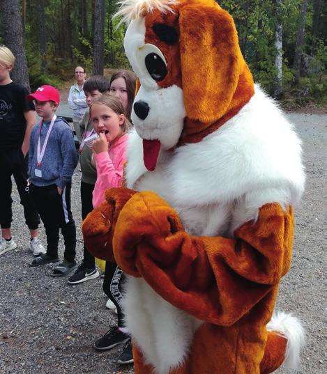 OHJAAJAKOULUTUS LASTEN JA NUORTEN RYHMIEN OH- JAAJILLE 12.-13.10. Hauholla Ohjaatko lasten tai nuorten ryhmää? Oletko harkinnut ryhmän ohjaamista? Kaipaatko tukea?