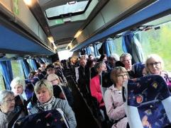 Juhliin tuli vapaaehtoisia ympäri Suomen, kaiken kaikkiaan 750 juhlijaa.