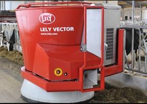 14 KUVA 6. Lely Vector -robotti (RealAgriculture 2018) Lely Vector -sekoitus- ja ruokintarobotti sekoittaa rehun omassa säiliössään ja jakelee rehun eläimien eteen ruokintapöydälle.