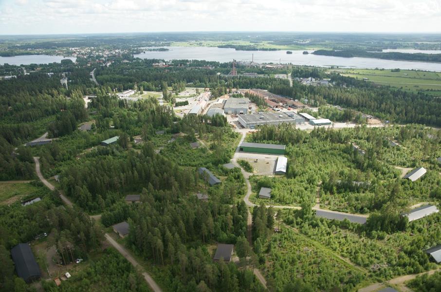3 LÄHTÖKOHDAT 3.1 Selvitys suunnittelualueen oloista 3.1.1 Alueen yleiskuvaus Suunnittelualue sijaitsee Vammalan taajaman luoteisosassa Sastamalantien ja Sipintien risteyksen luoteispuolella.