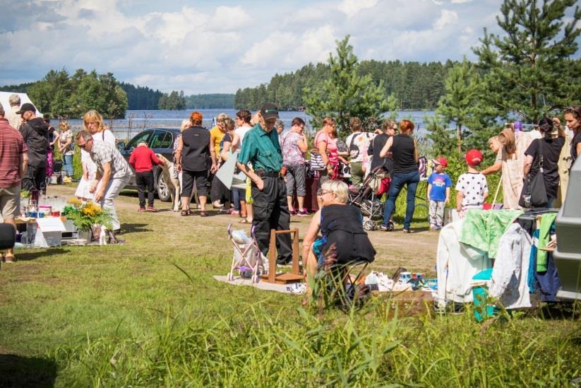 ja 2 lasta). Lapset voivat tulla ilman aikuista jos ovat uimataitoisia ja vähintään 7- vuotta.