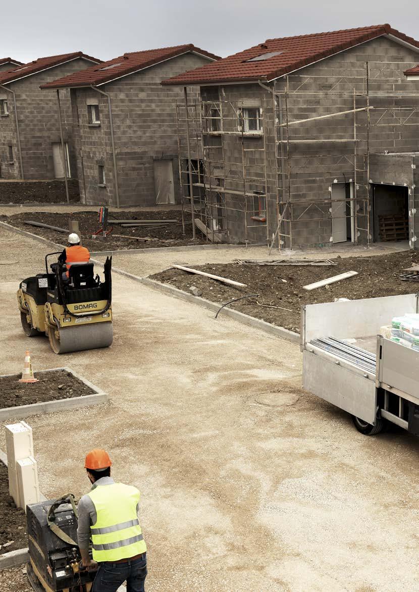 HYÖTYAJONEUVO JOKA HELPOTTAA TYÖTÄSI Kun valitset Renault Trucksin, saat kumppanin, joka helpottaa jokapäiväistä työtäsi.