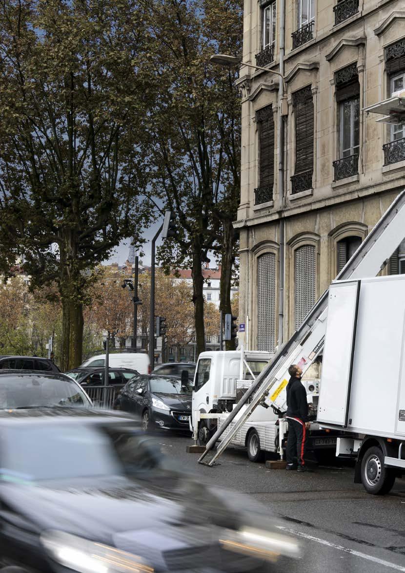 HYÖTYAJONEUVO ON TULOSYKSIKKÖ Kun hankit Renault Trucksin, ostat enemmän kuin pelkän hyötyajoneuvon.