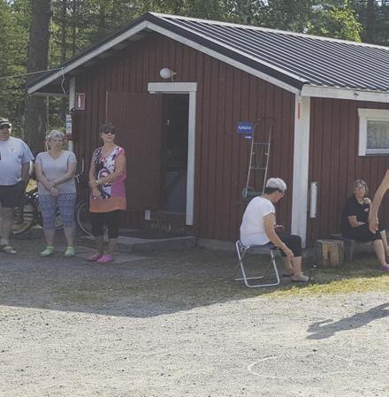 Loppuilta sujahti rattoisasti seurustelun ja Onnelassa järjestetyn tanssi-illan merkeissä.