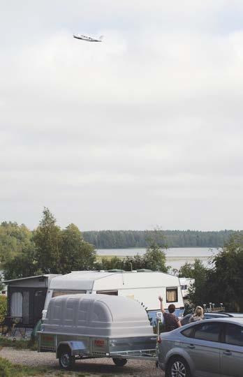 Päävoittona oli Tähtisen Peterin lahjakortti, jolla hän vie voittajaparin Keski- Suomen taivaalle yksityiskone lennolle.