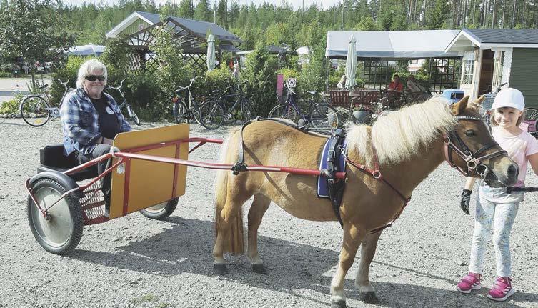 SF-C KESKI-SUOMI RY:N JÄSENLEHTI N:o 3/2019, 38. vsk www.kskaravaanarit.fi Päätoimittaja: Veijo Kämäräinen Kekkolantie 11 A 5, 40520 Jyväskylä 050 582 5595 veijokaravaanari@gmail.